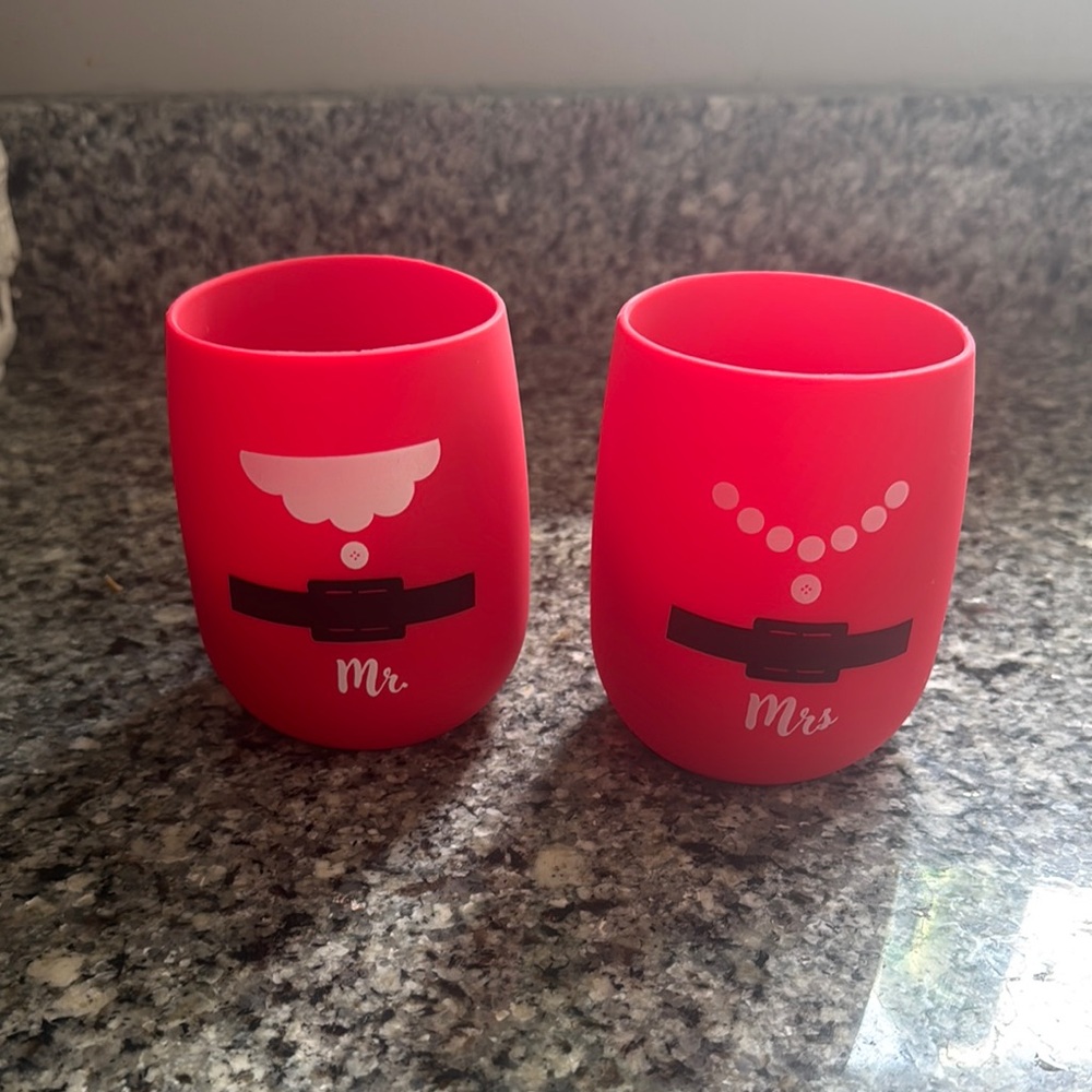 Mr & Mrs Claus Christmas Silcone Wine Cups